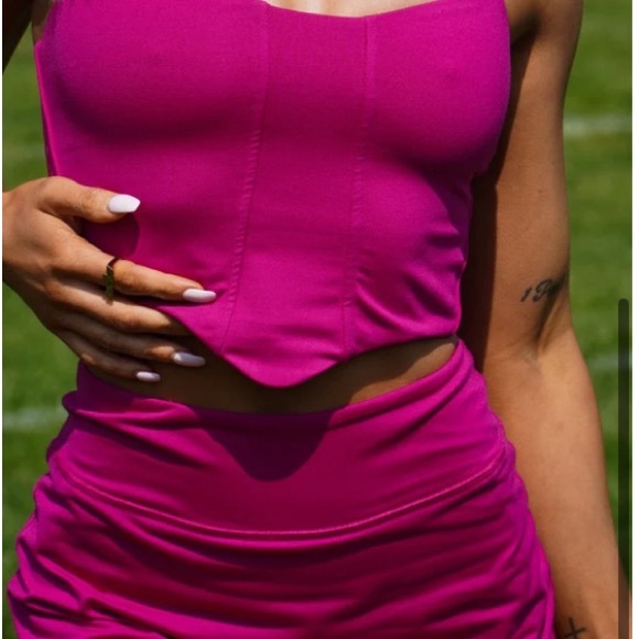 Isla Movement Tops - Picture 2 of 2